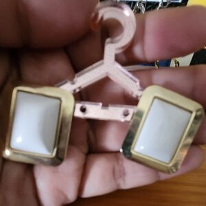 💜Goldtone Square Earrings